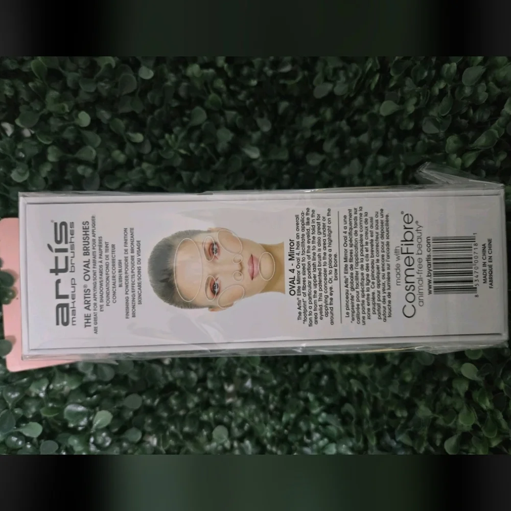 Sold!!!!Oval 4 Brush  Artis Elite Collection- Mirror Finish - NIB sealed - Picture 3 of 3